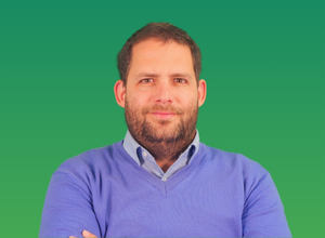 qodef-team-image