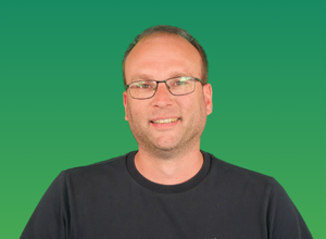 qodef-team-image